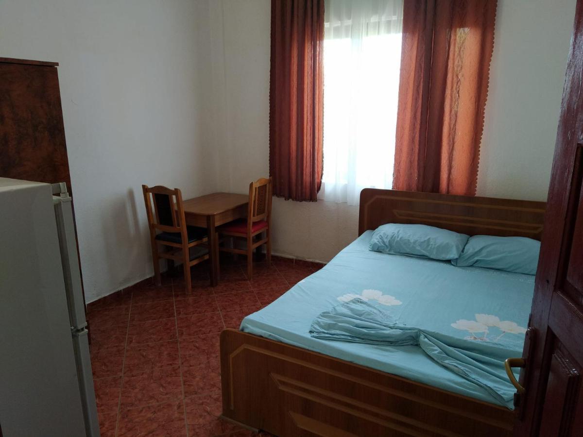 Ilirida-Swimming Pool & Garden View Rooms For Rent Durrës Exterior foto